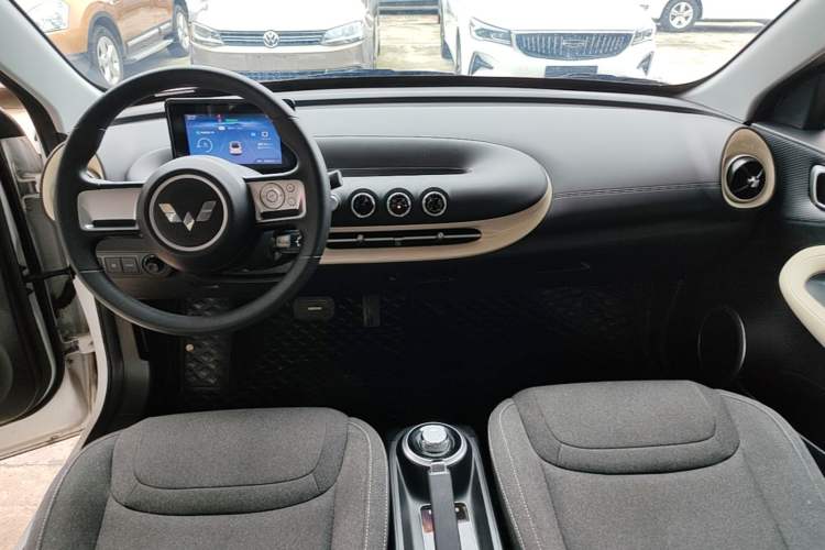 Used Wuling Bingo 2024 203km Light Edition Center Console