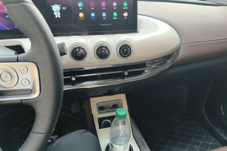 Used Wuling Bingo 2024 333 km Lingxi Connected Version Center Console