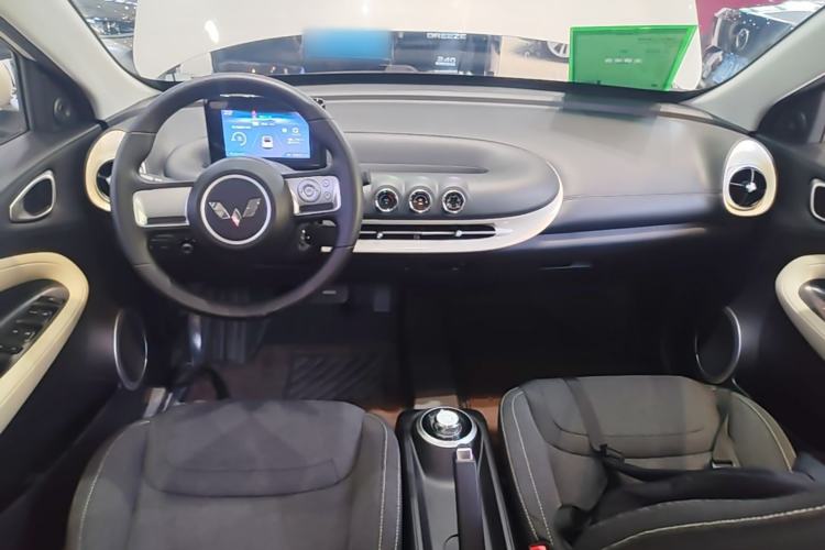 Used Wuling Bingo 2024 203km Light Edition Center Console