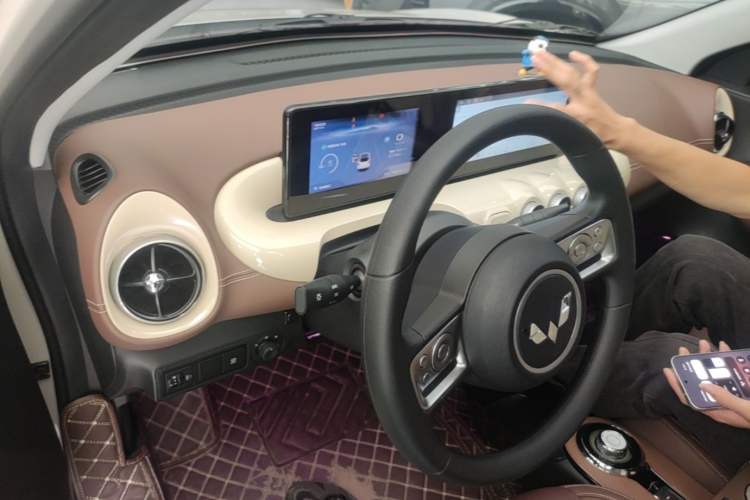 Used Wuling Bingo 2024 333 km Enjoyment Version Center Console
