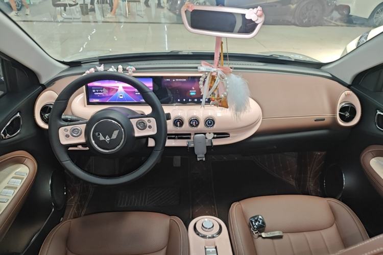 Used Wuling Bingo 2024 333 km Lingxi Connected Version Center Console