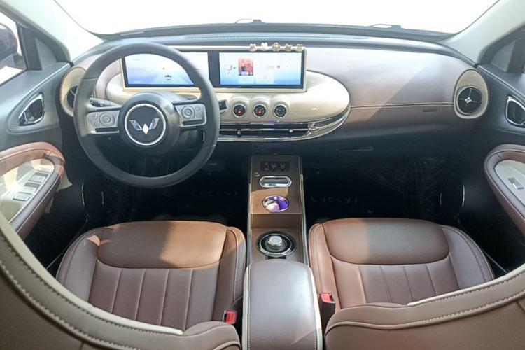Used Wuling Bingo 2024 333 km Lingxi Connected Version Center Console