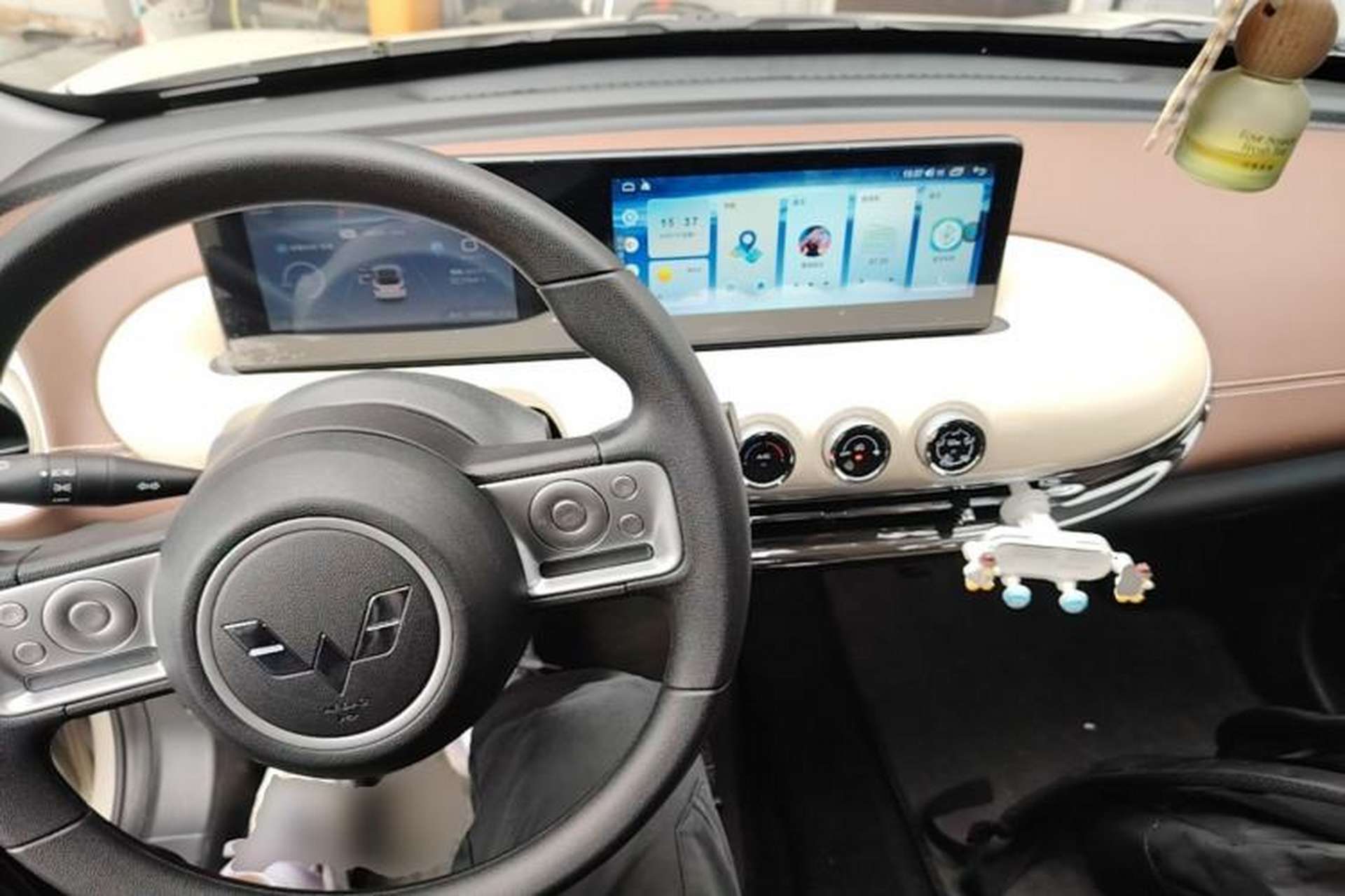 Used Wuling Bingo 2024 333 km Enjoyment Version Center Console