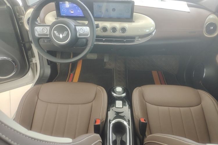 Used Wuling Bingo 2024 333 km Lingxi Connected Version Center Console
