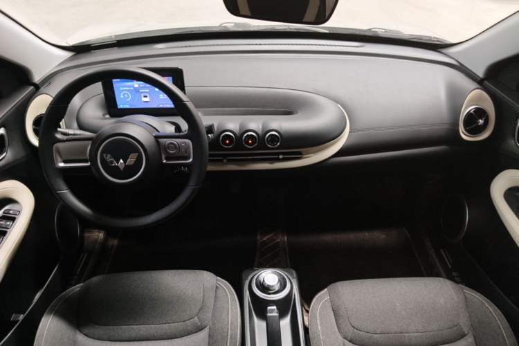 Used Wuling Bingo 2024 203km Light Edition Center Console