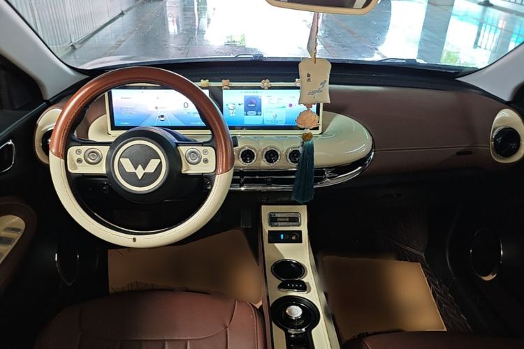 Used Wuling Bingo 2024 333 km Lingxi Connected Version Center Console