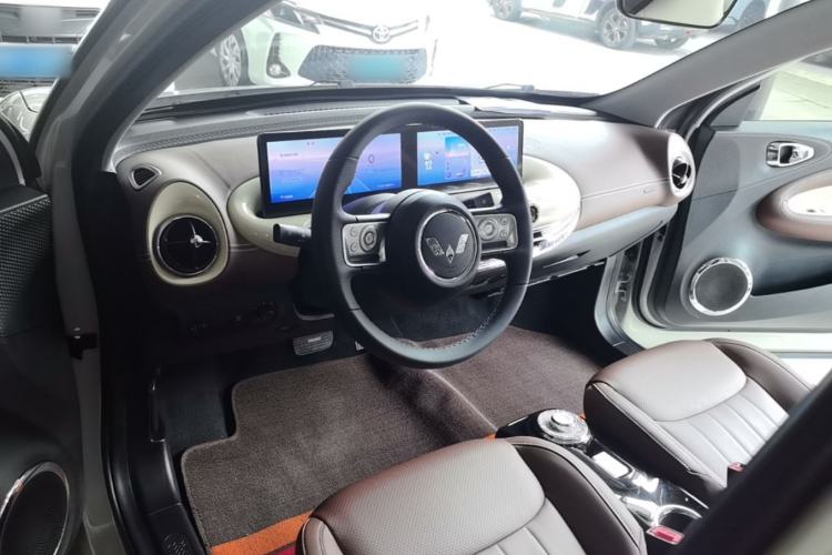 Used Wuling Bingo 2024 333 km Lingxi Connected Version Center Console