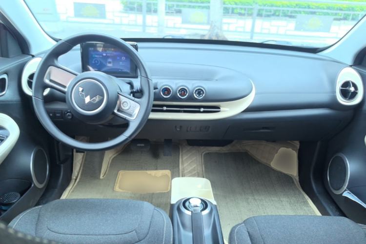 Used Wuling Bingo 2024 203km Light Edition Center Console