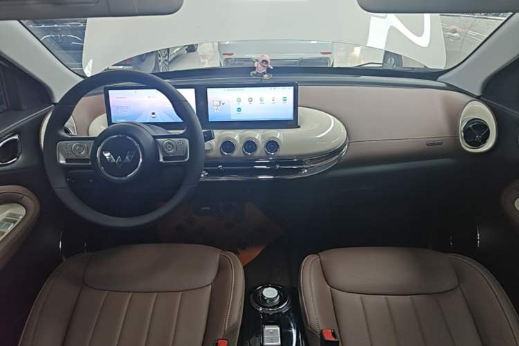 Used Wuling Bingo 2024 333 km Lingxi Connected Version Center Console