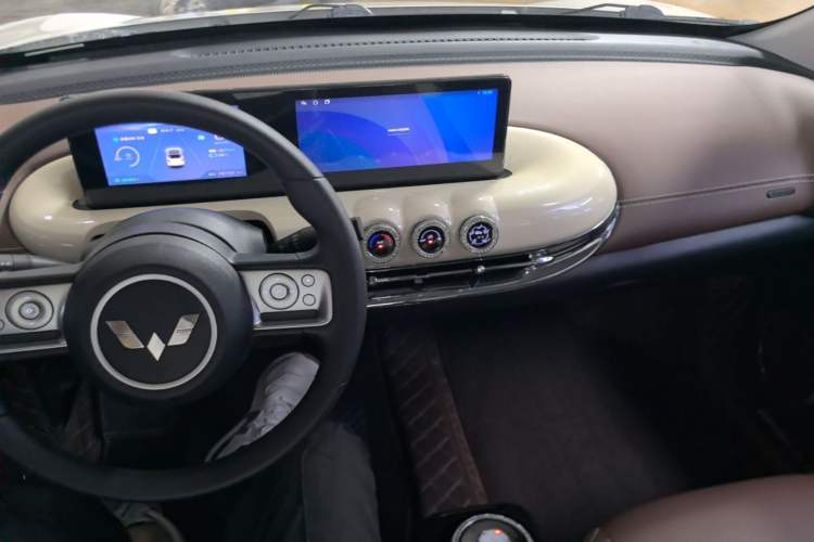Used Wuling Bingo 2024 333 km Enjoyment Version Center Console
