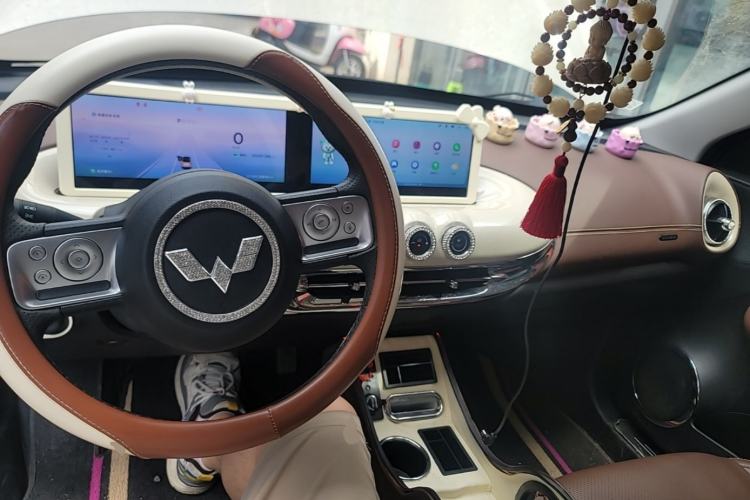 Used Wuling Bingo 2024 333 km Lingxi Connected Version Center Console