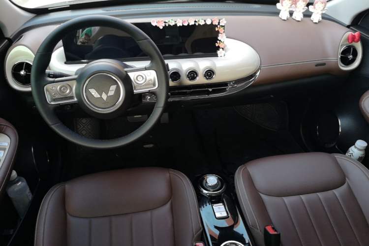 Used Wuling Bingo 2024 333 km Lingxi Connected Version Center Console