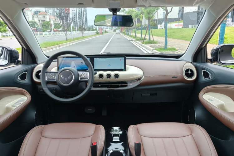 Used Wuling Bingo 2024 333 km Lingxi Connected Version Center Console