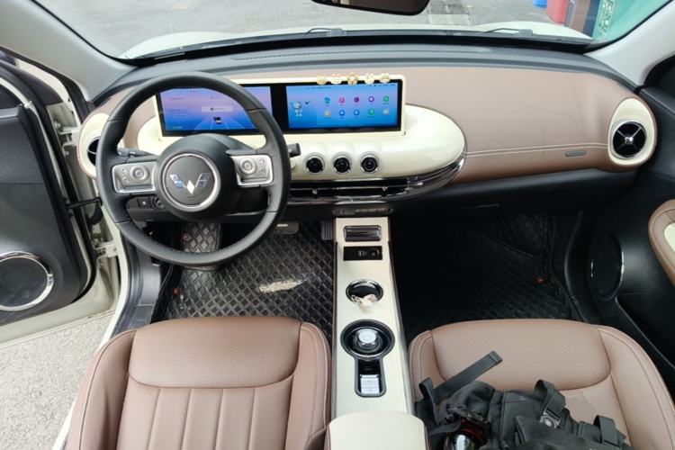 Used Wuling Bingo 2024 333 km Lingxi Connected Version Center Console