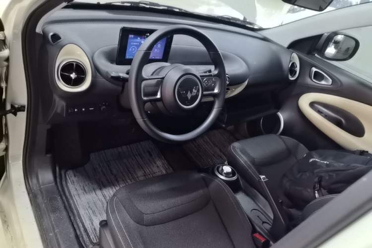 Used Wuling Bingo 2024 203km Light Edition Center Console