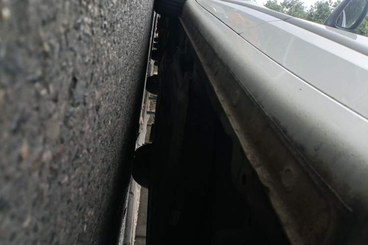 Used Wuling Bingo 2024 203km Light Edition Chassis Rear Left