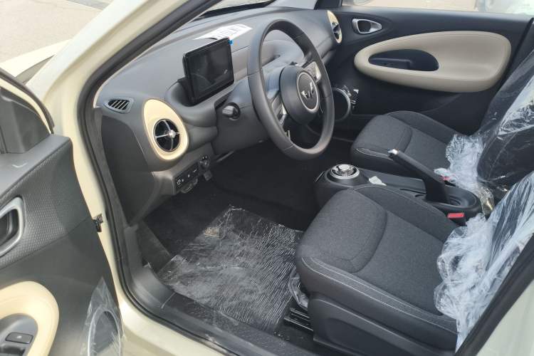 Used Wuling Bingo 2024 203km Light Edition Driver Seat