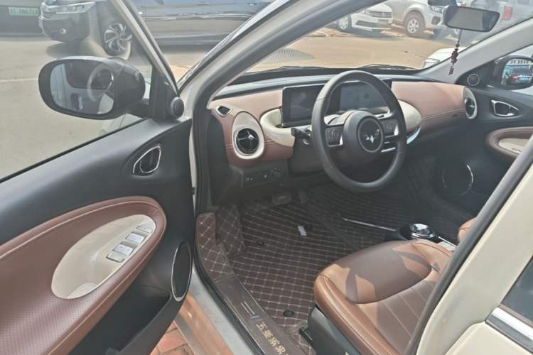 Used Wuling Bingo 2024 333 km Enjoyment Version Driver Seat