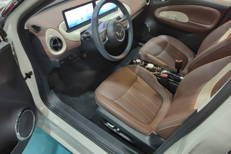 Used Wuling Bingo 2024 333 km Lingxi Connected Version Driver Seat