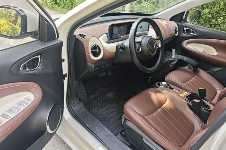Used Wuling Bingo 2024 333 km Enjoyment Version Driver Seat