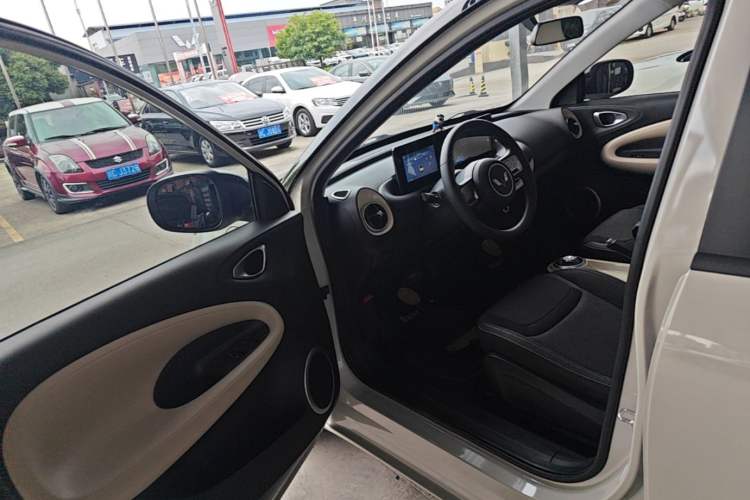 Used Wuling Bingo 2024 203km Light Edition Driver Seat