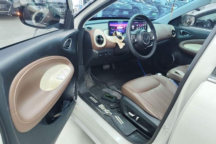 Used Wuling Bingo 2024 333 km Lingxi Connected Version Driver Seat
