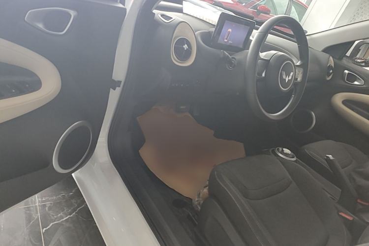 Used Wuling Bingo 2024 203km Light Edition Driver Seat