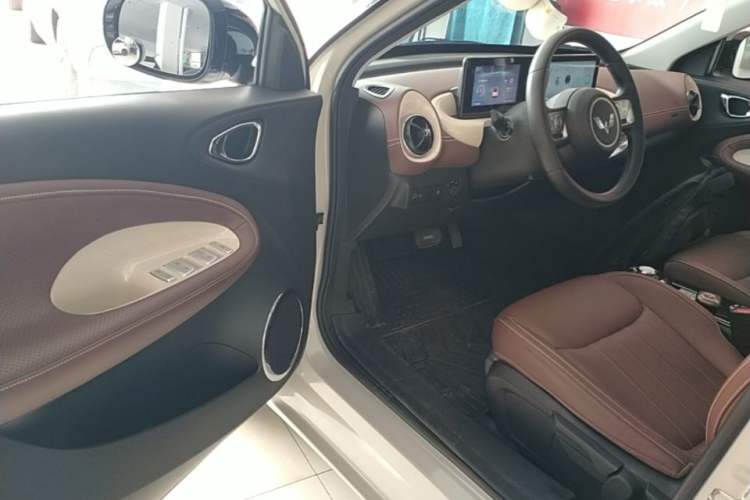Used Wuling Bingo 2024 333 km Enjoyment Version Driver Seat