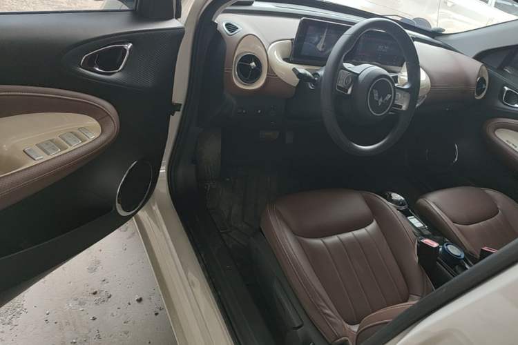 Used Wuling Bingo 2024 333 km Enjoyment Version Driver Seat