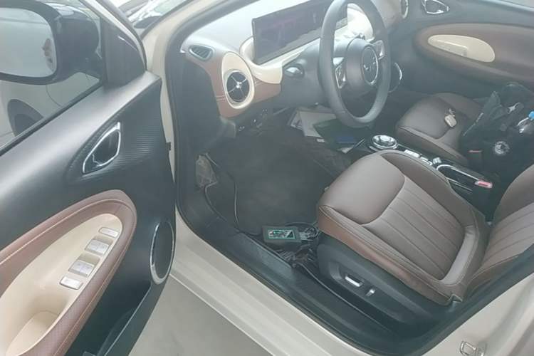 Used Wuling Bingo 2024 333 km Lingxi Connected Version Driver Seat