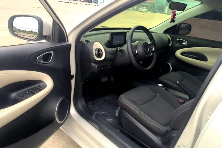 Used Wuling Bingo 2024 203km Light Edition Driver Seat