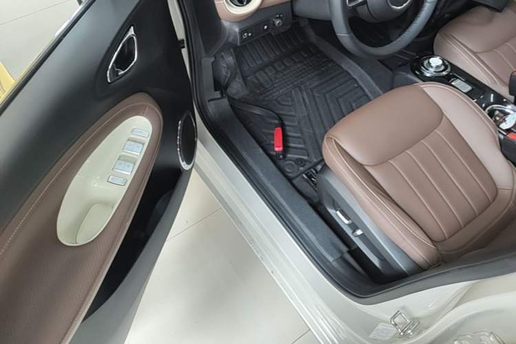 Used Wuling Bingo 2024 333 km Lingxi Connected Version Driver Seat