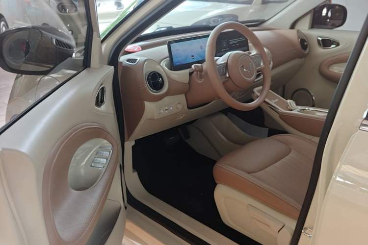 Used Wuling Bingo 2024 333 km Lingxi Connected Version Driver Seat