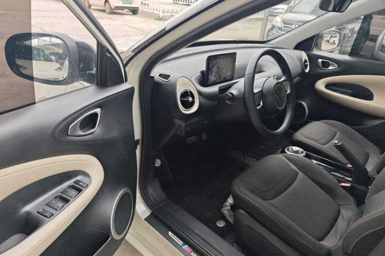 Used Wuling Bingo 2024 203km Light Edition Driver Seat
