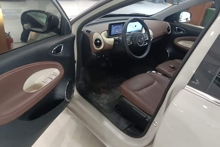 Used Wuling Bingo 2024 333 km Enjoyment Version Driver Seat