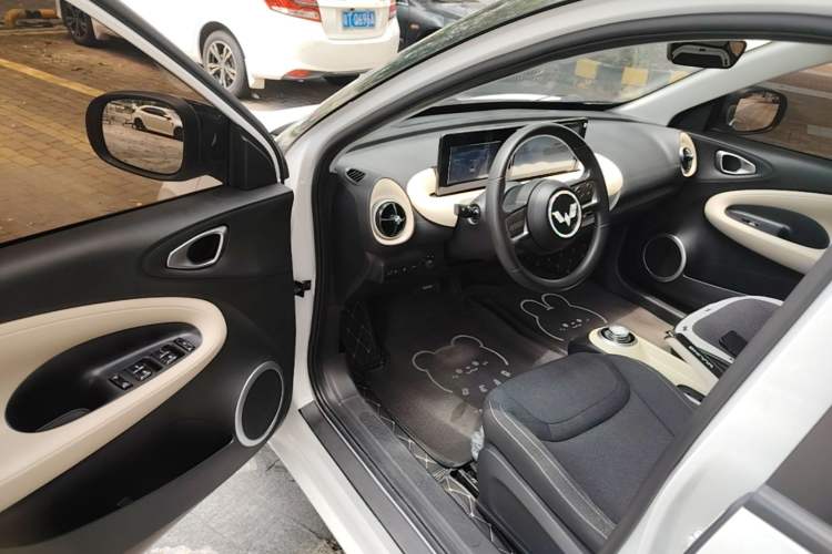 Used Wuling Bingo 2024 203km Light Edition Driver Seat