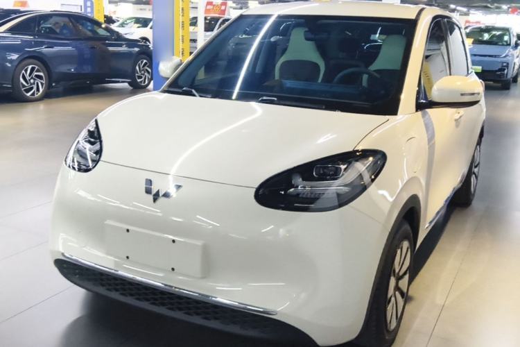 Used Wuling Bingo 2024 333 km Enjoyment Version Guazi used car, China used car export, Used car for sale, Used Wuling cars, Cheapest cars for sale, Electric vehicle, New energy car