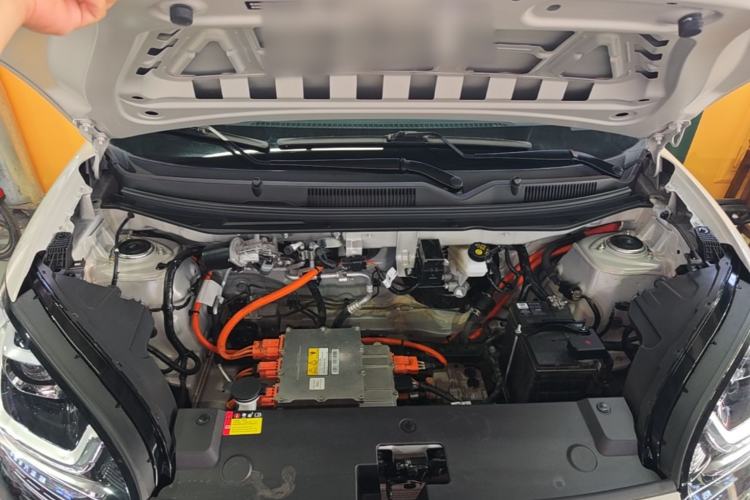 Used Wuling Bingo 2024 203km Light Edition Engine Bay