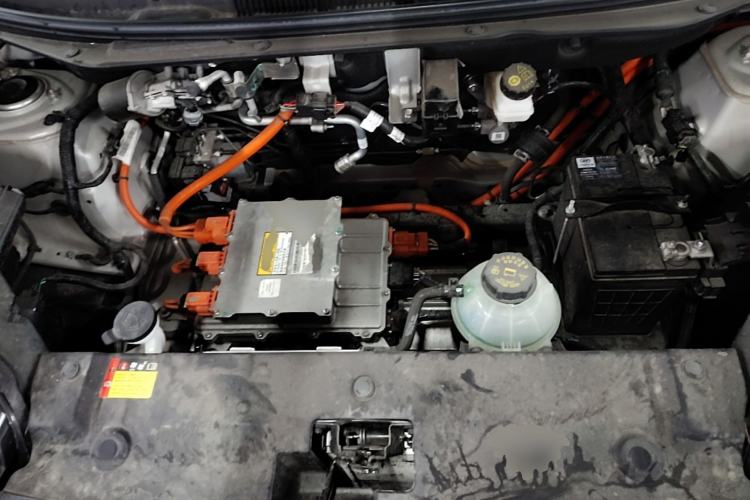 Used Wuling Bingo 2024 333 km Enjoyment Version Engine Bay