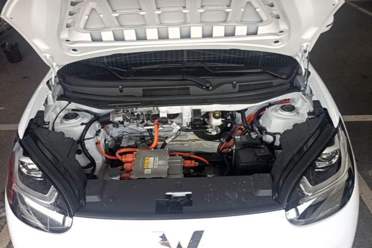 Used Wuling Bingo 2024 203km Light Edition Engine Bay