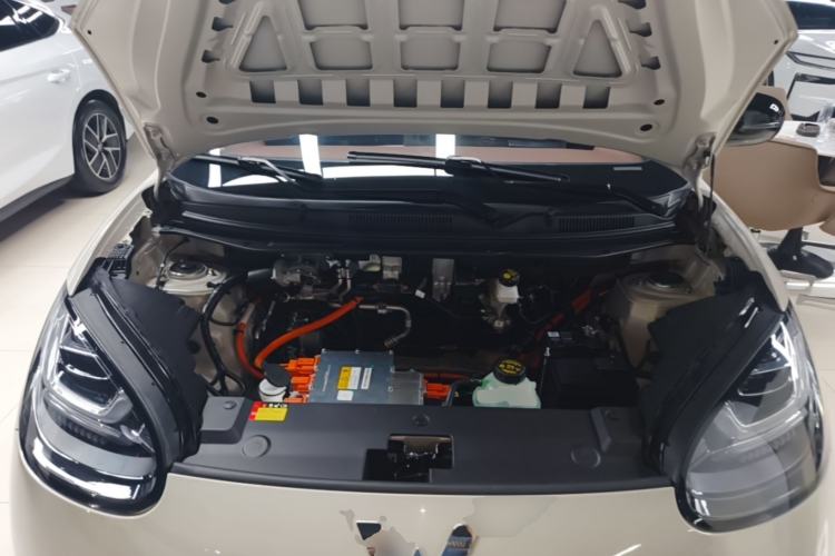 Used Wuling Bingo 2024 333 km Enjoyment Version Engine Bay