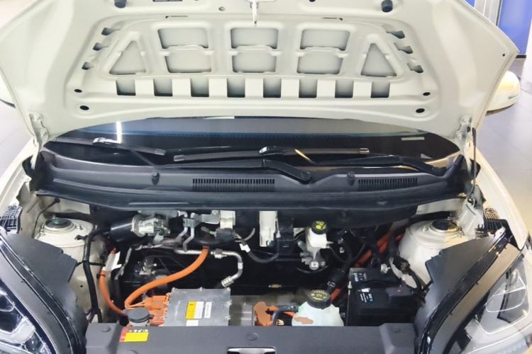 Used Wuling Bingo 2024 333 km Enjoyment Version Engine Bay