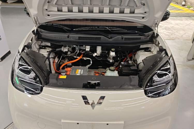 Used Wuling Bingo 2024 333 km Enjoyment Version Engine Bay