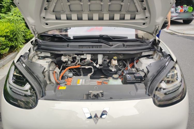 Used Wuling Bingo 2024 333 km Lingxi Connected Version Engine Bay