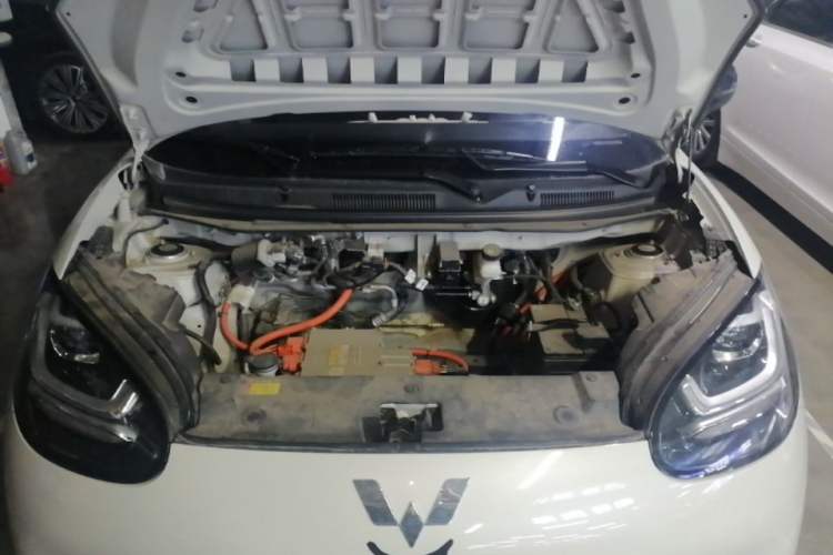 Used Wuling Bingo 2024 203km Light Edition Engine Bay