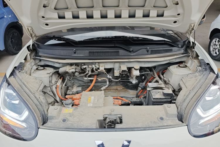 Used Wuling Bingo 2024 203km Light Edition Engine Bay