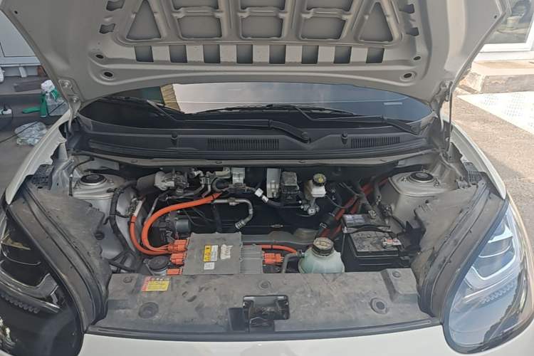 Used Wuling Bingo 2024 333 km Enjoyment Version Engine Bay