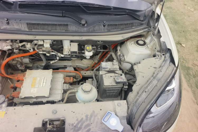 Used Wuling Bingo 2024 333 km Enjoyment Version Engine Bay Left