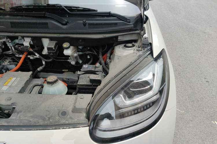 Used Wuling Bingo 2024 333 km Enjoyment Version Engine Bay Left