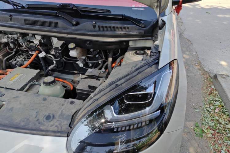 Used Wuling Bingo 2024 333 km Enjoyment Version Engine Bay Left